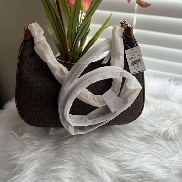 Michael kors large Cora with a chain - Picture 7 of 8